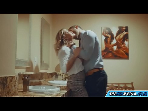 ❤️ When a busty blonde seduces you in a public toilet ❤❌ Anal video at en-gb.porn-milf300.ru ️❤